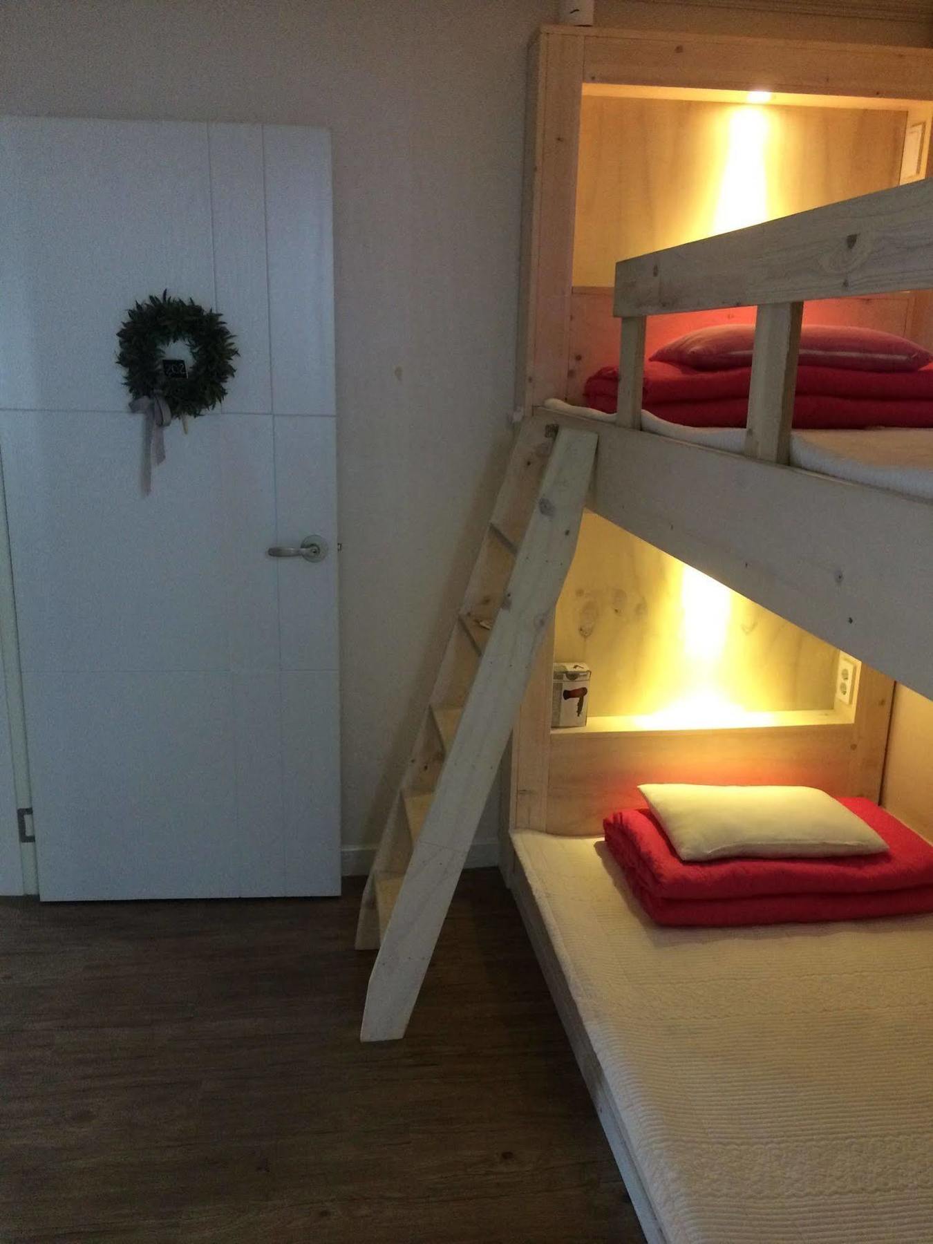 Hostel White Island Bed & Breakfast Busan