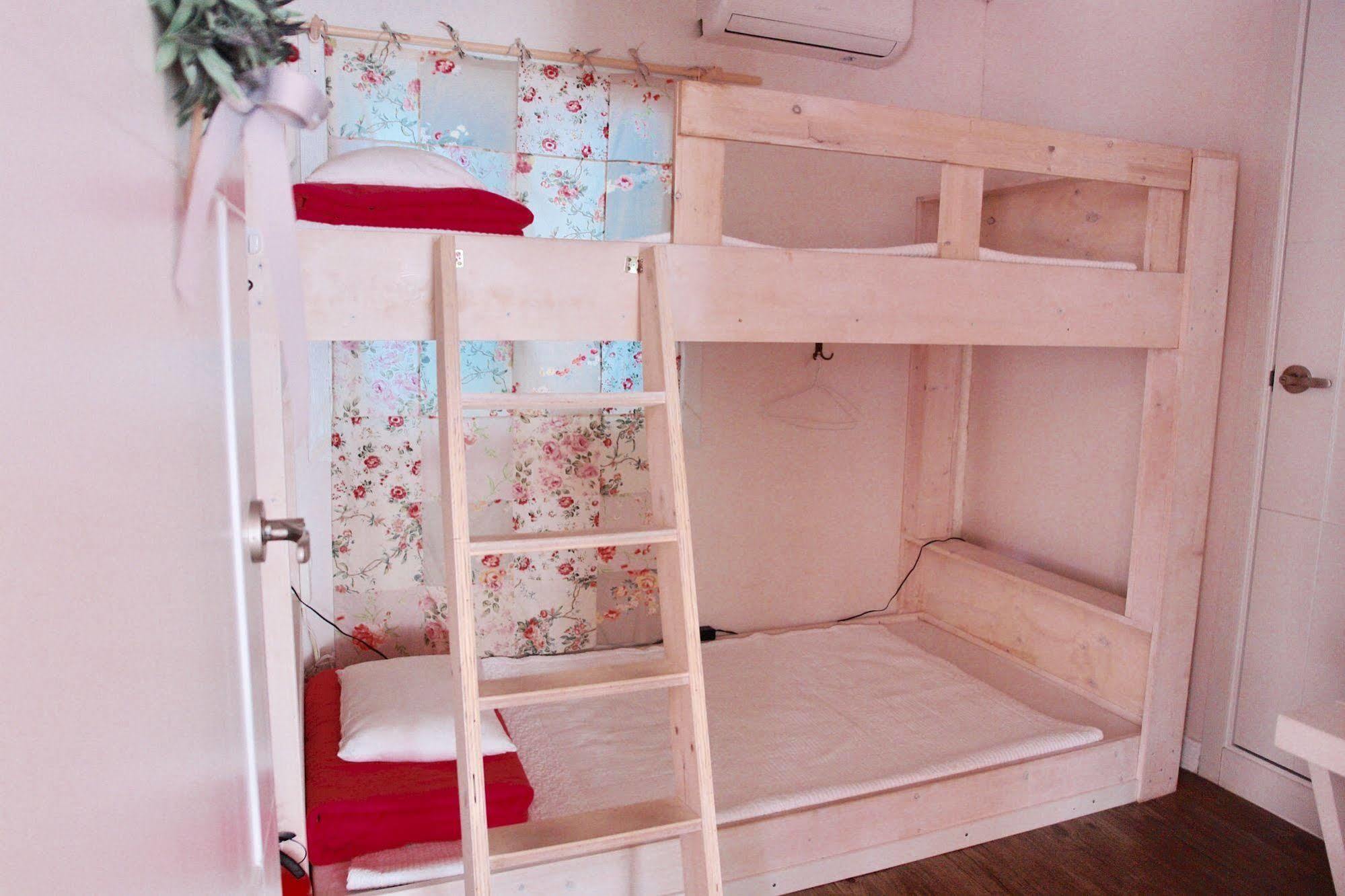 White Island Bed & Breakfast Busan