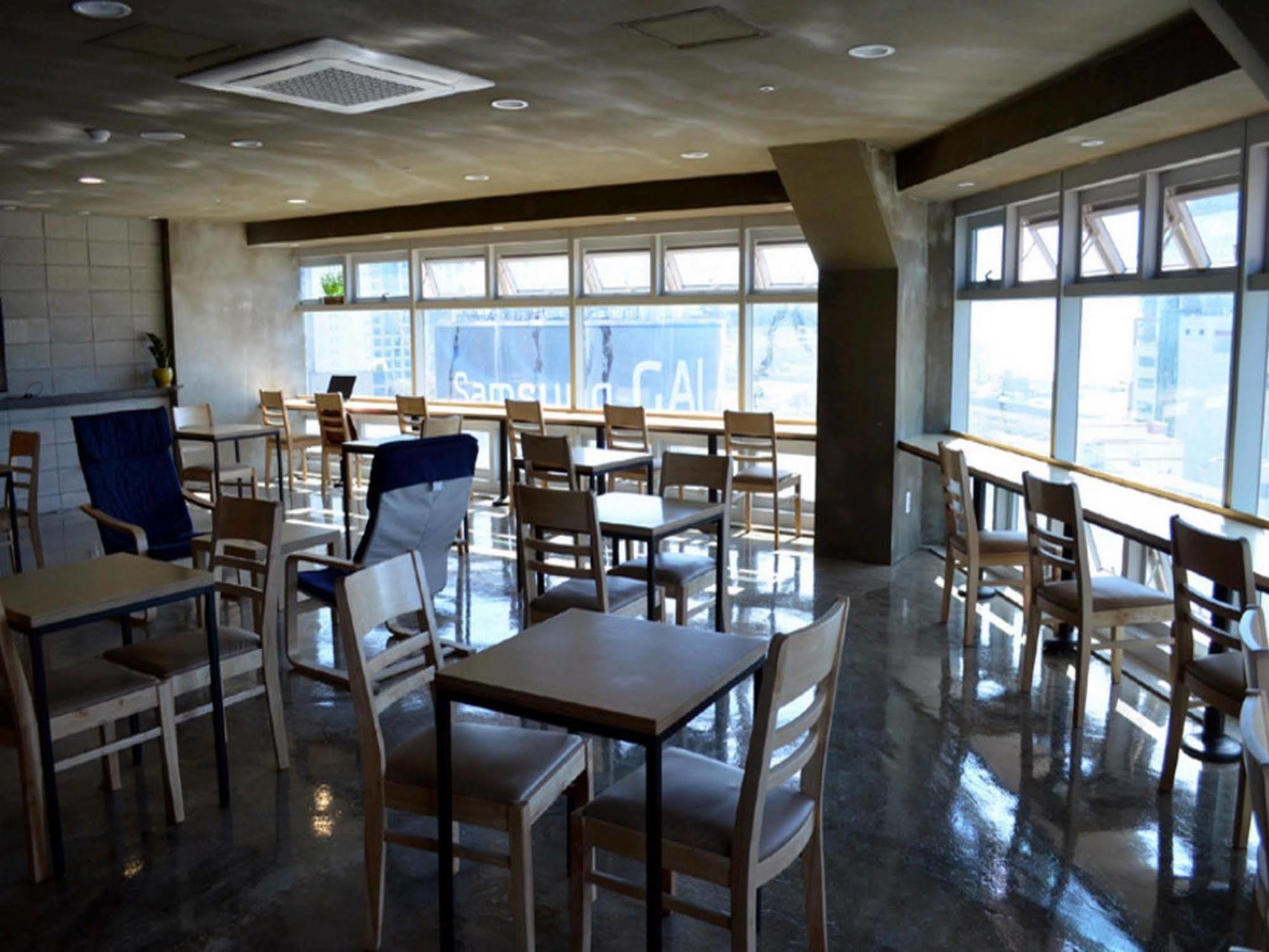 Hostel Popcorn Haeundae