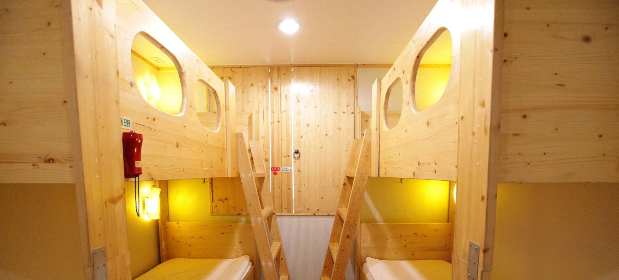 Hostel Hi *