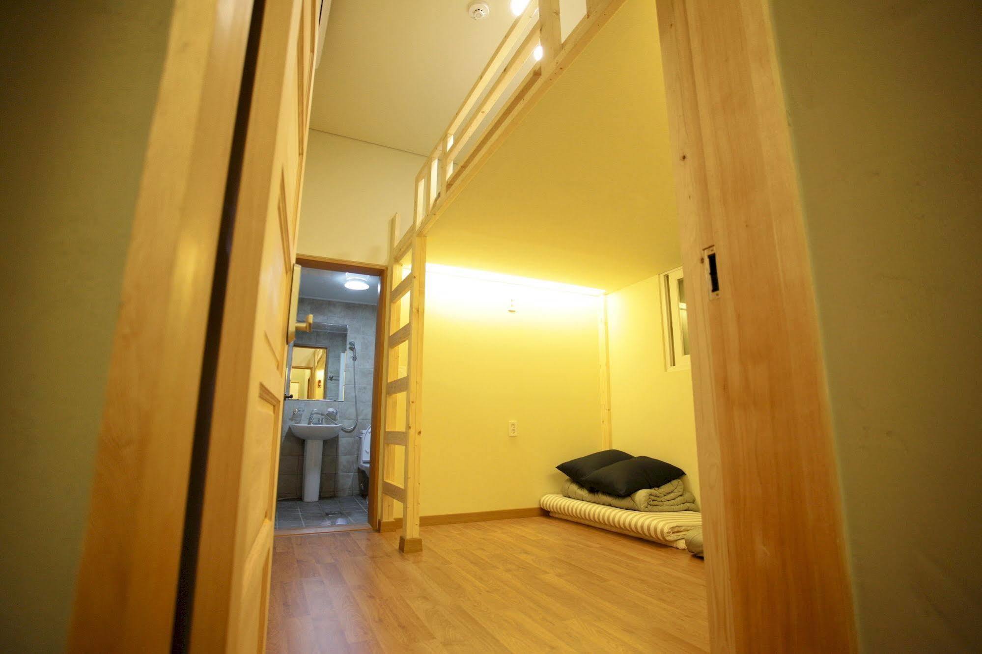 Kidari Hotel 2*
