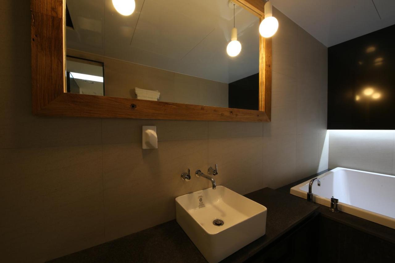 Yeoubi Songjeong Hotel