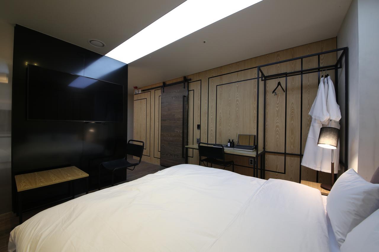 Yeoubi Songjeong Hotel