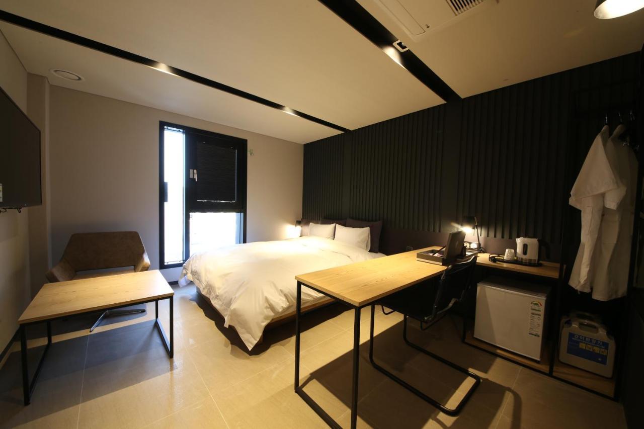 Yeoubi Songjeong Hotel