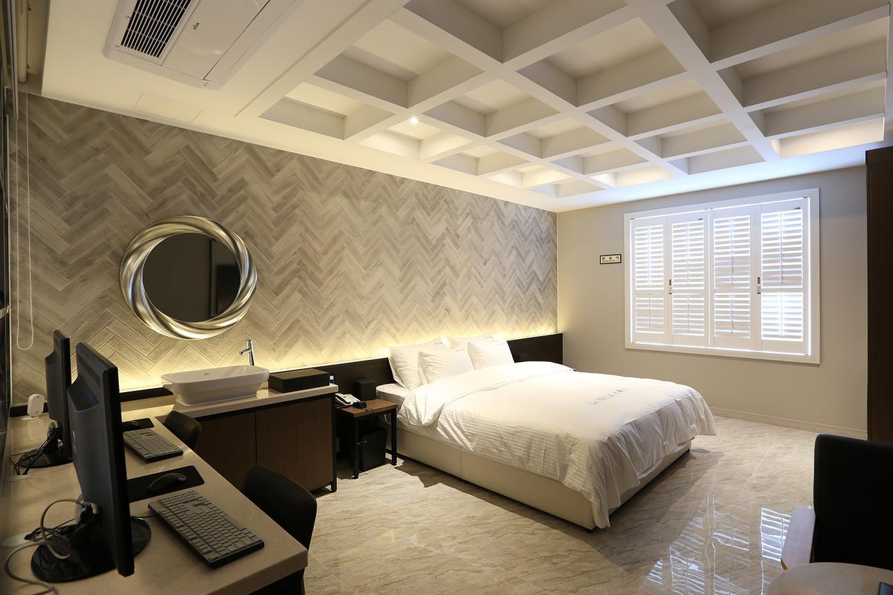 Le Idea Station Hotel 2*