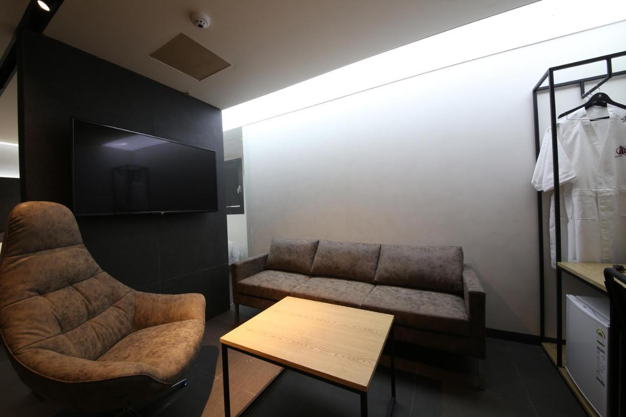 Hotel Yeoubi Songjeong 2*