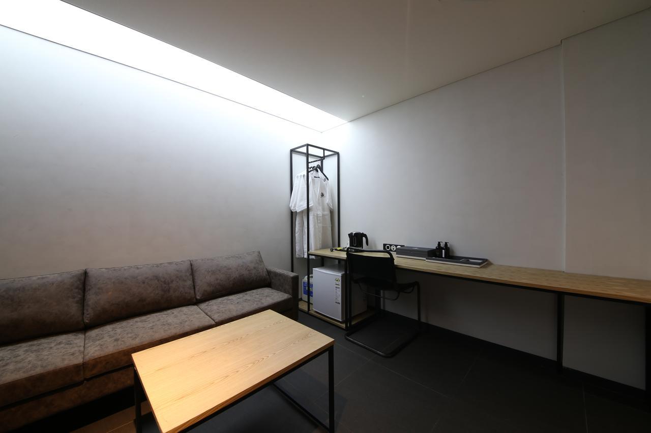 Hotel Yeoubi Songjeong 2*