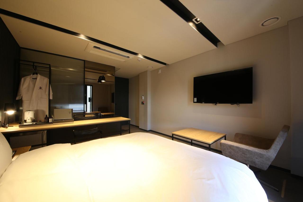 Yeoubi Songjeong Hotel