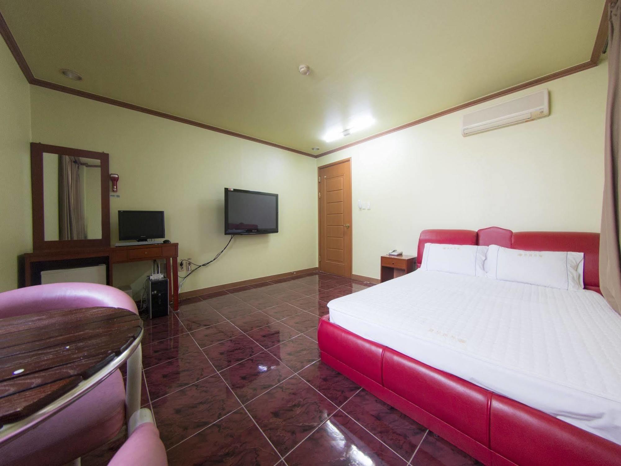 Centum Motel 2*