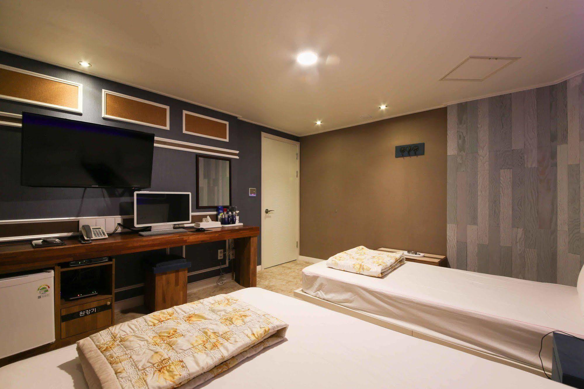Cc Business 2* Busan
