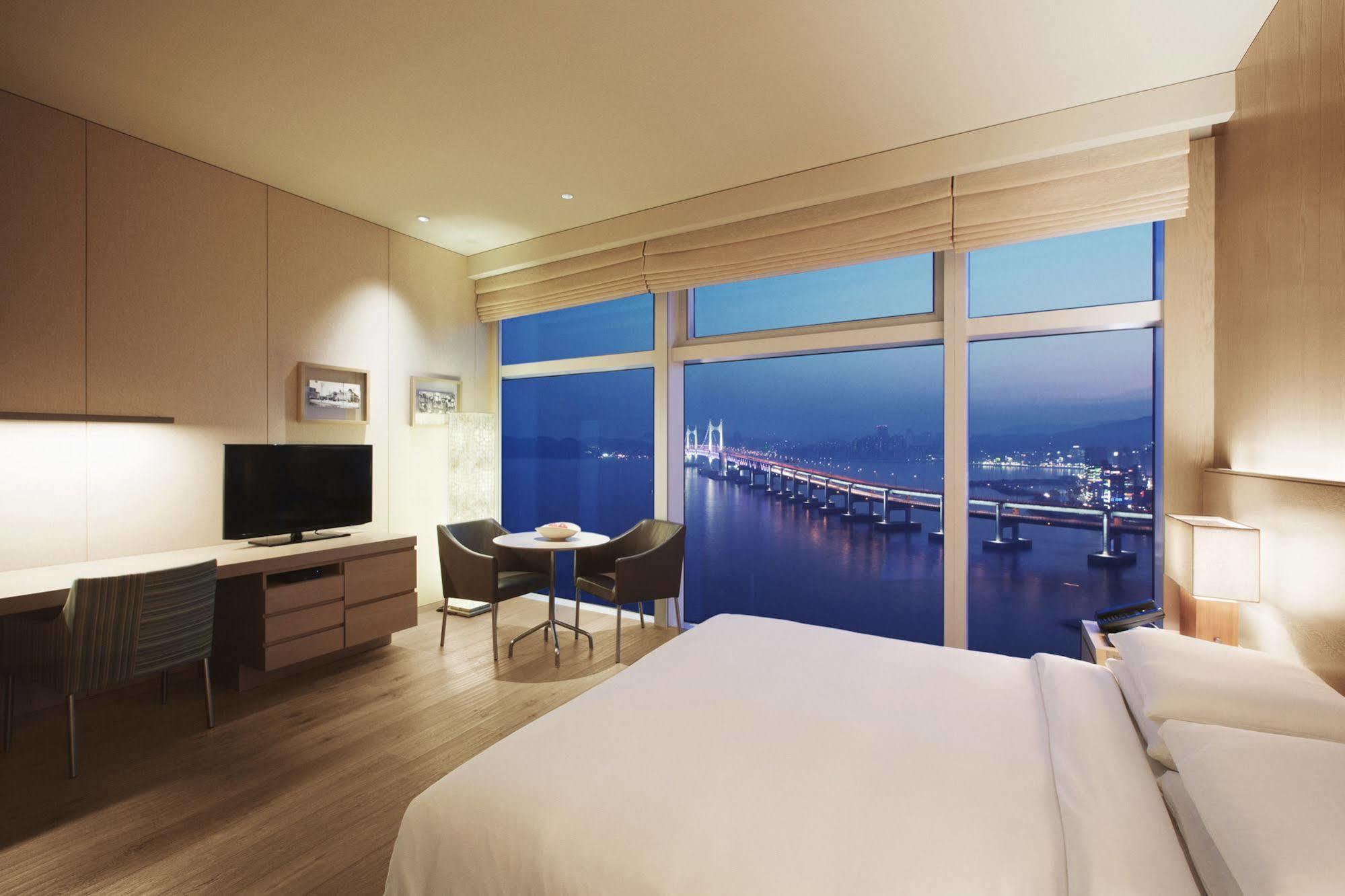 Park Hyatt Hotel