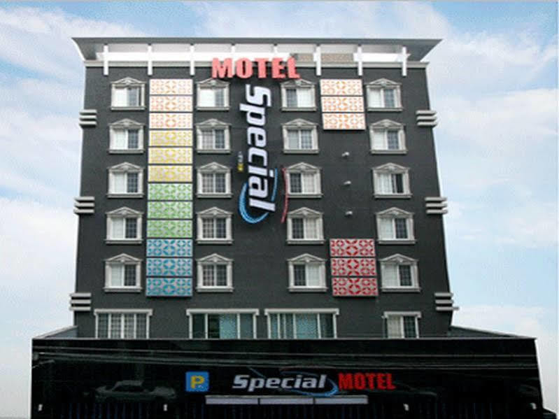 Special Hotel 2*
