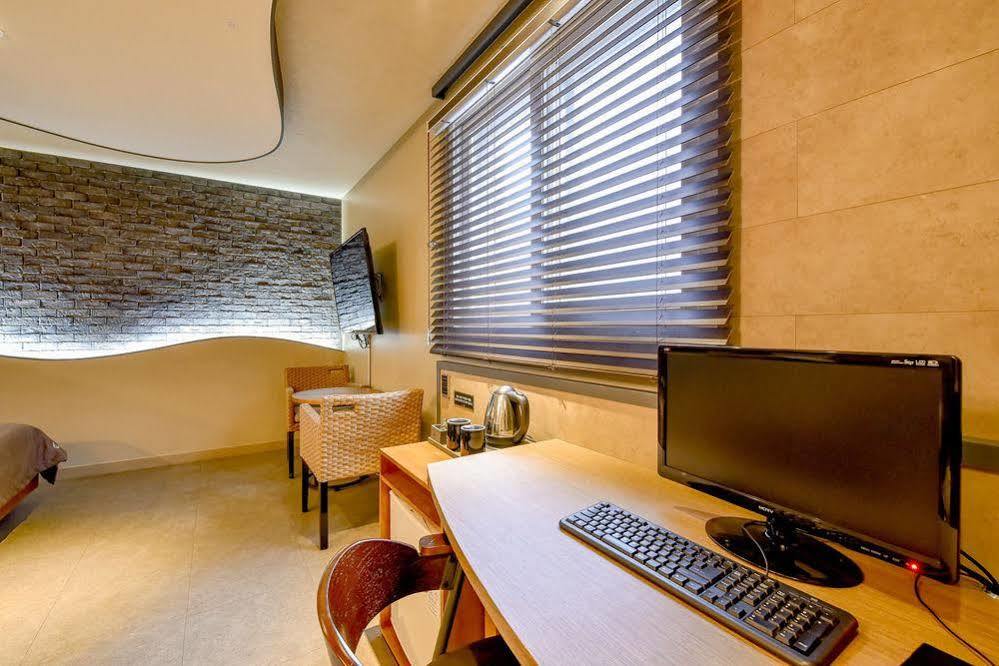 Ignis Oncheonjang Hotel