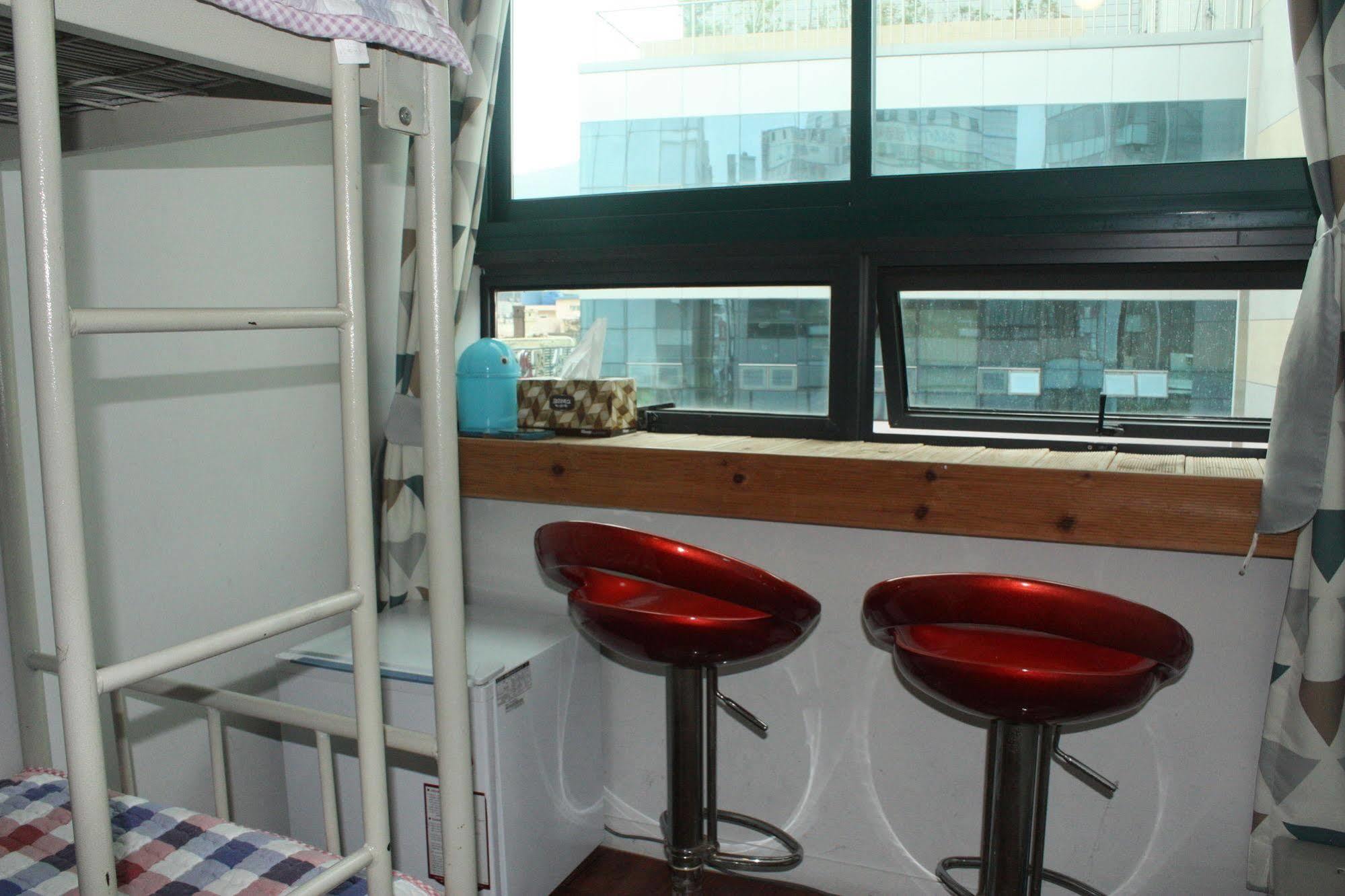 Orange - Hotel Busan