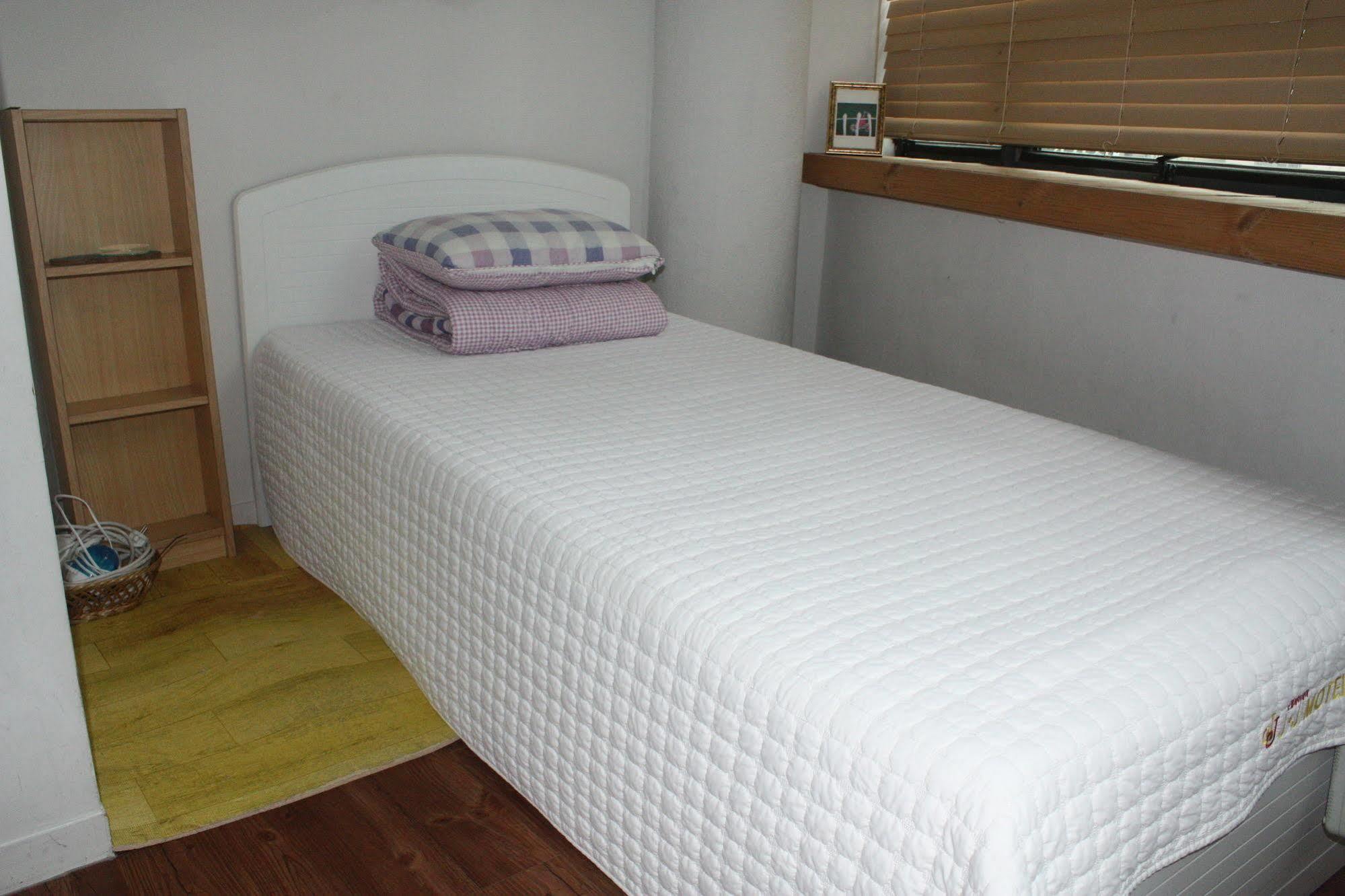 Orange - Hotel 2*
