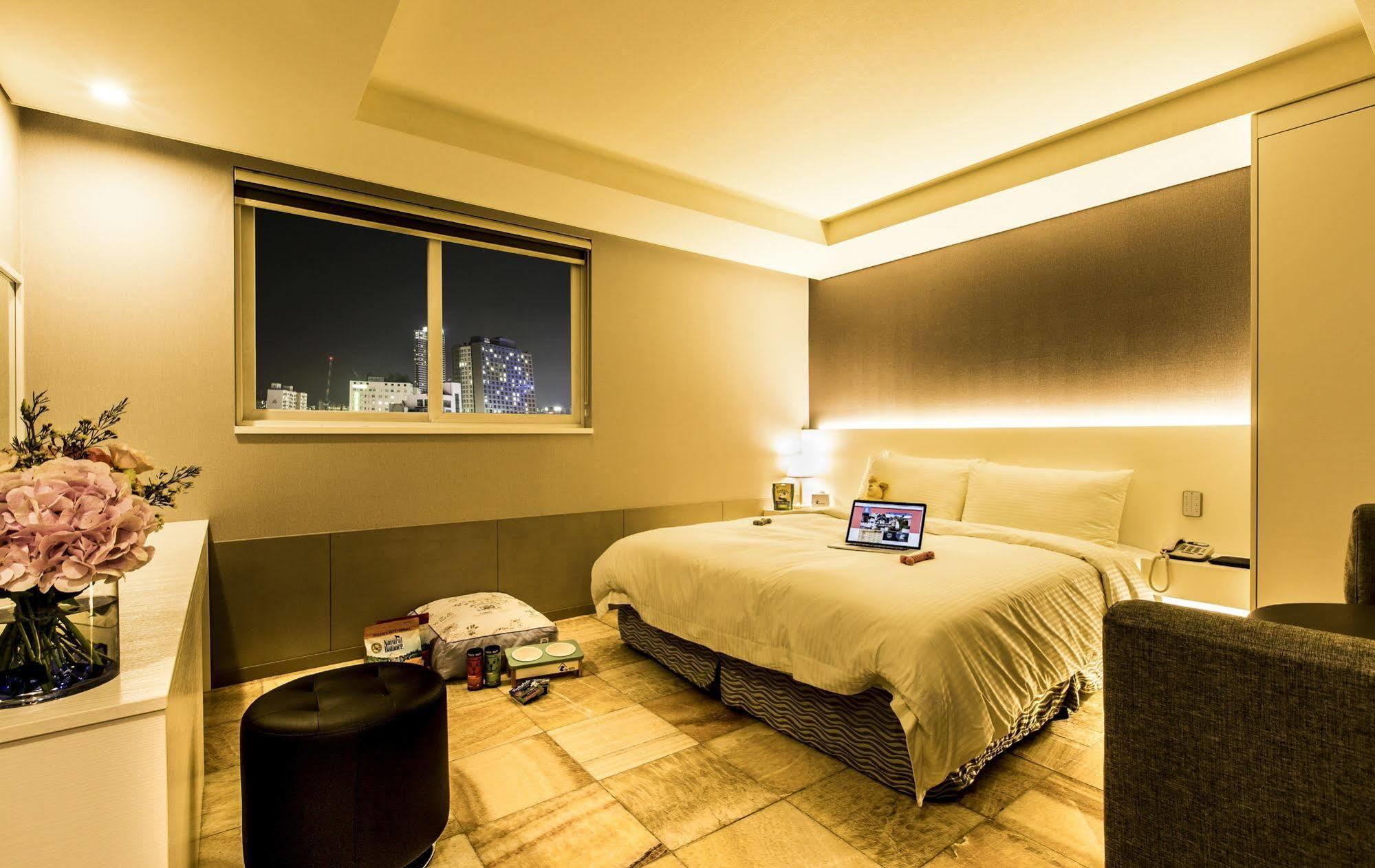 Hotel Sleep With Your Own Pet Only - The Petel Busan
