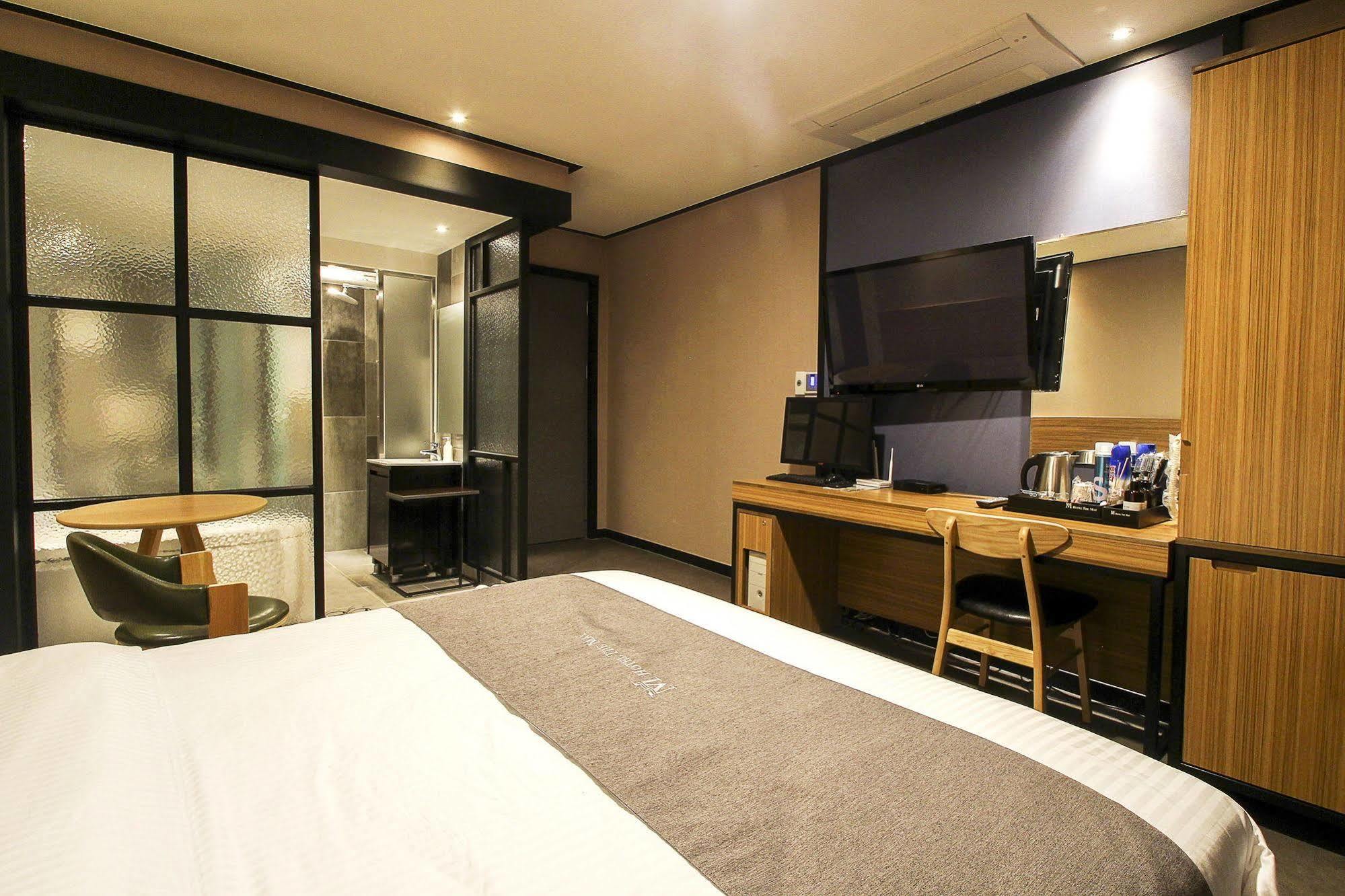 Hotel The 2*