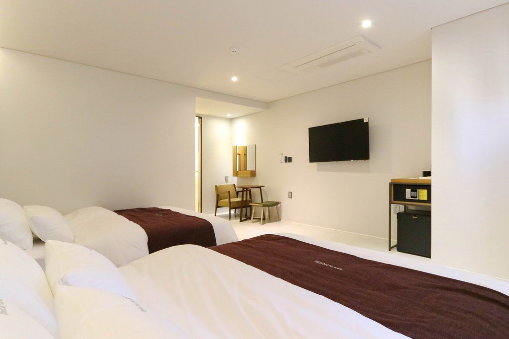 In Hotel 3*