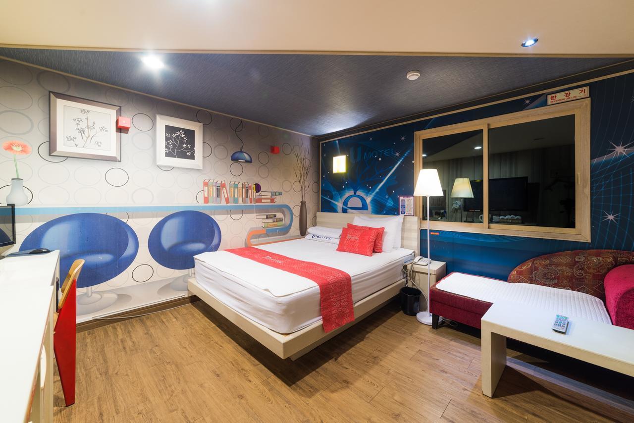 U Hotel 2*