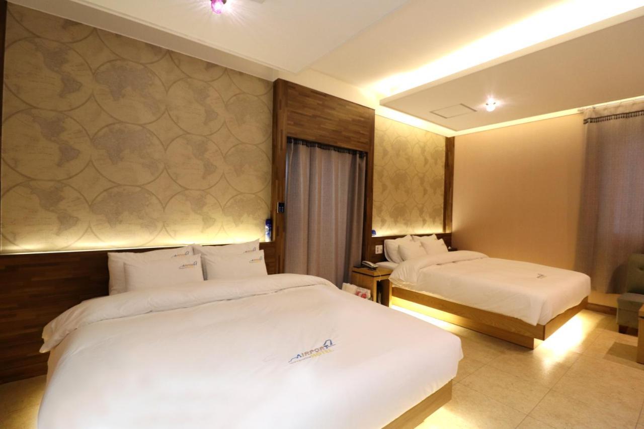 Airport Hotel 3*