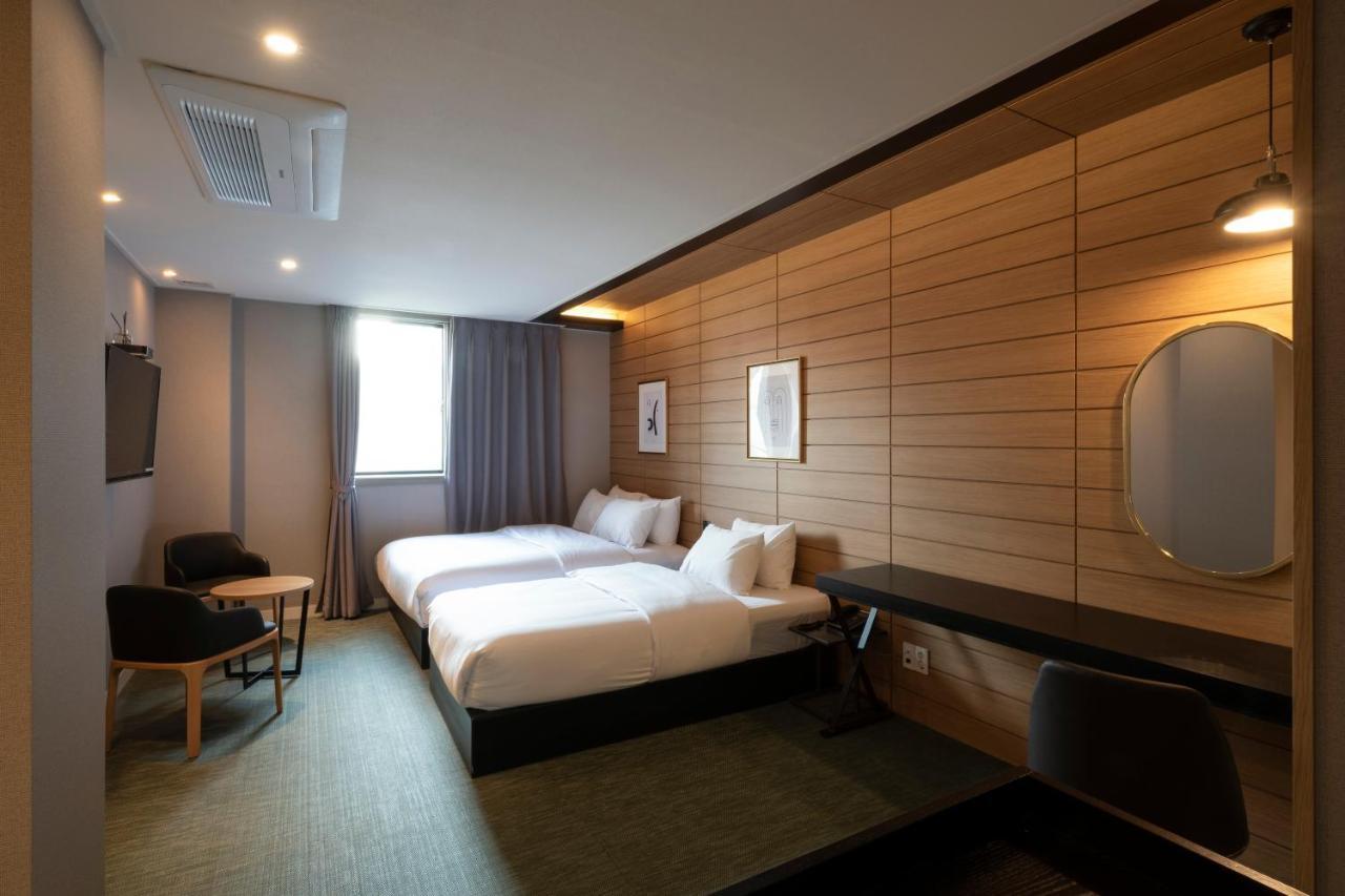 No. 25 Signature Daecheong 3*