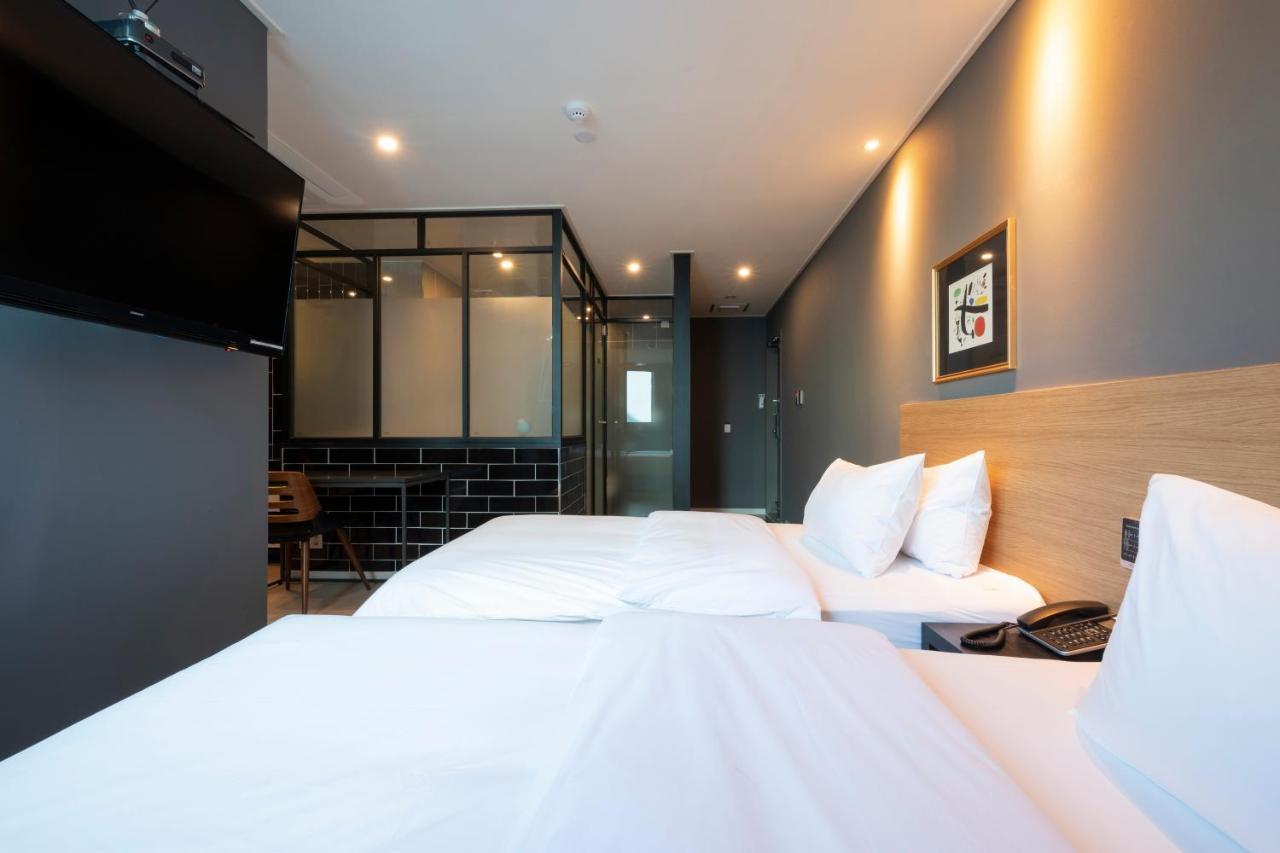 Hotel No. 25 Signature Daecheong