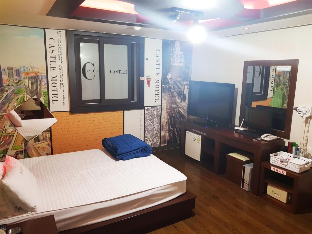 Castle Hotel 2*