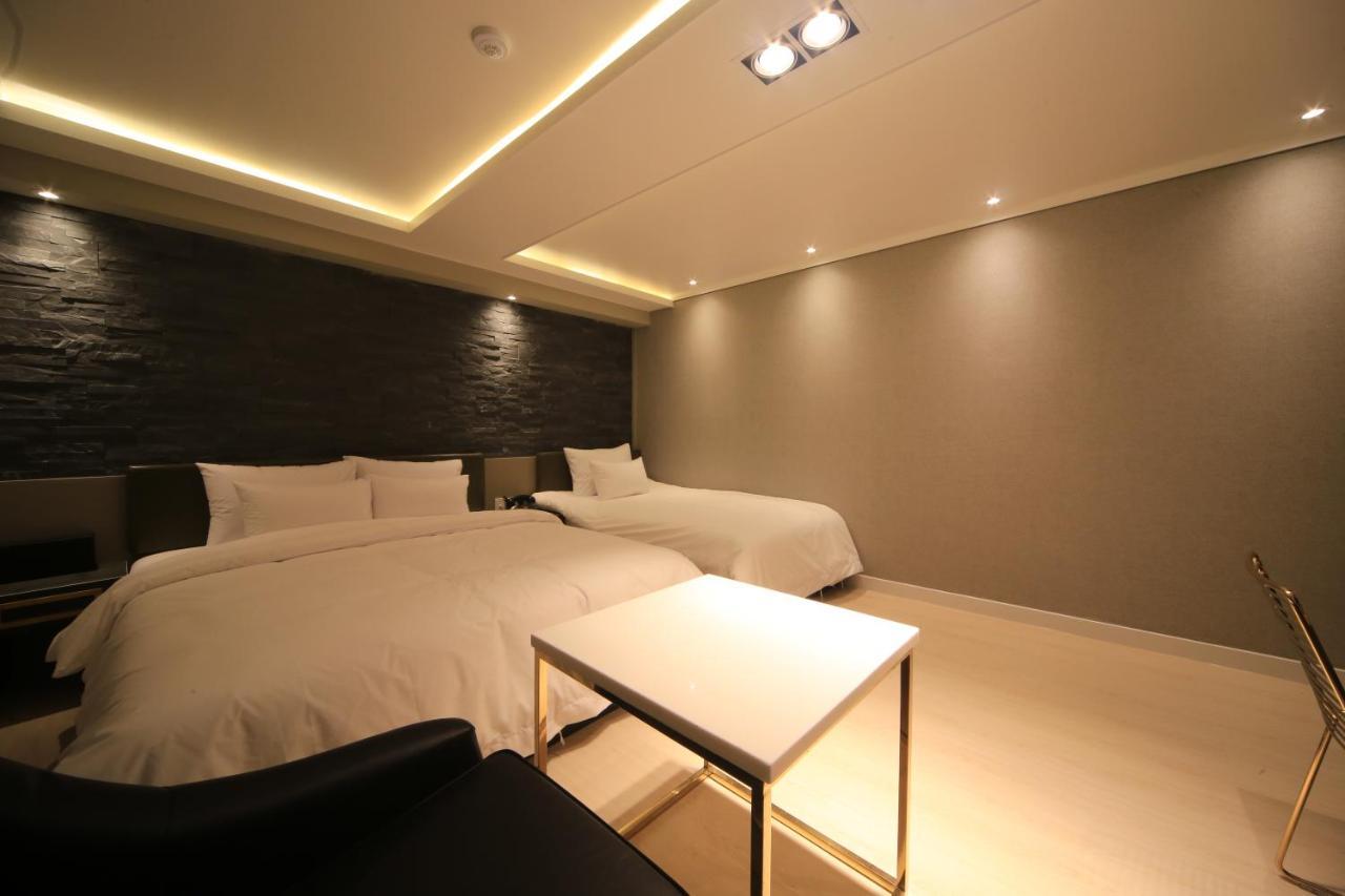 Cheese Hotel