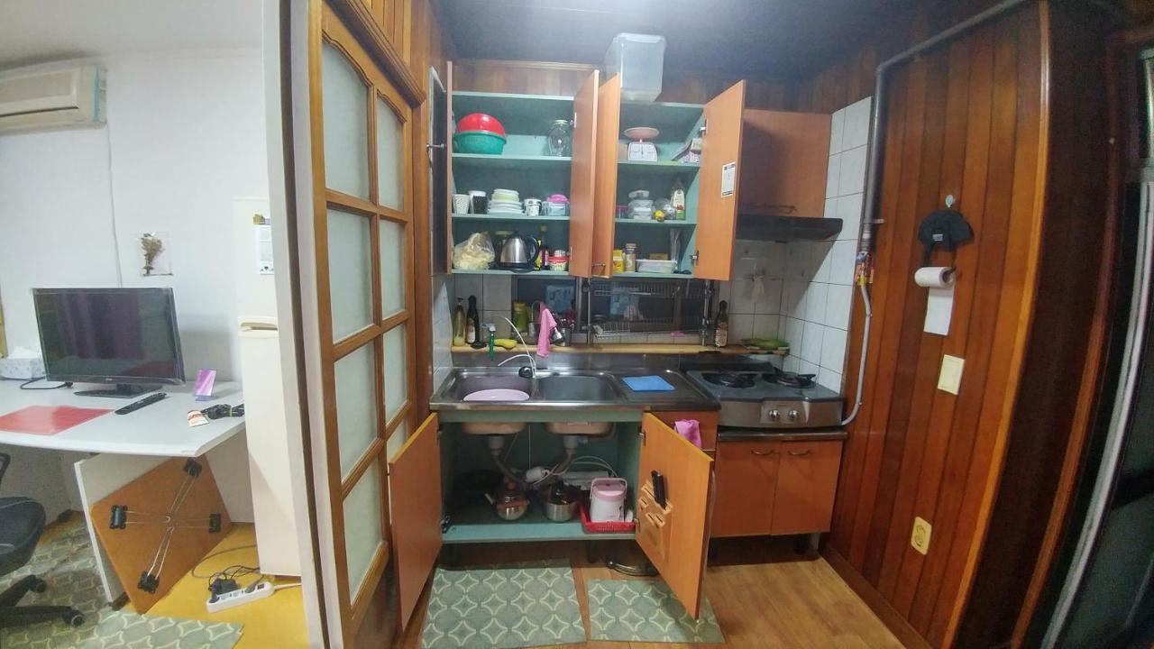 Exclusive Use Whole House For * Busan