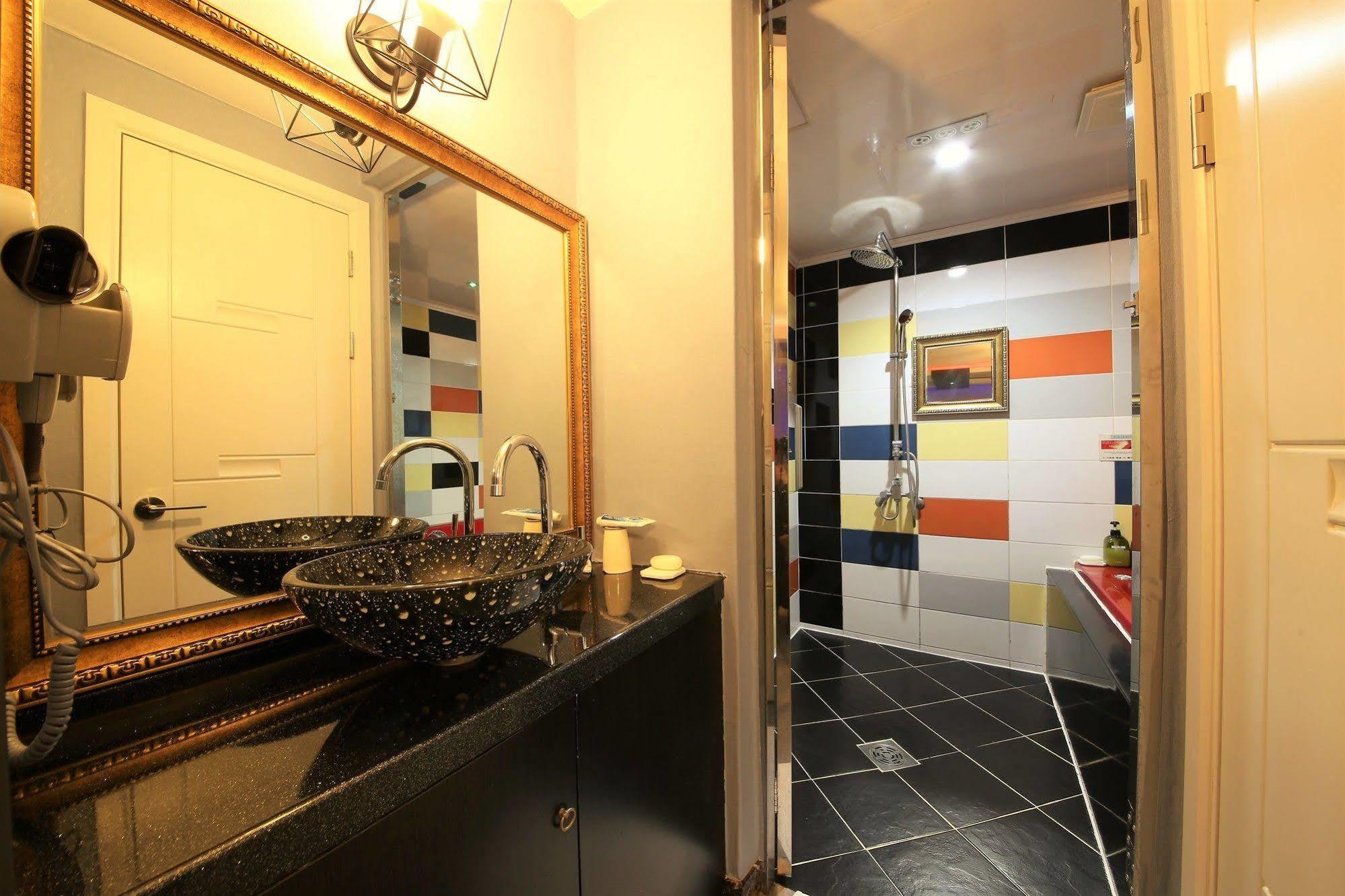 Vovtel Motel 3*
