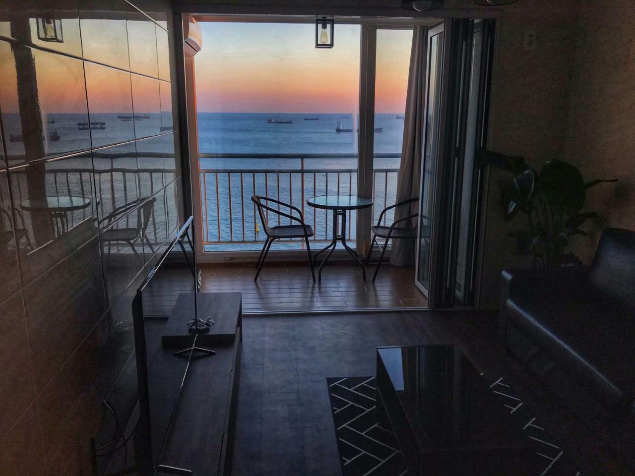Ocean View Hamji Homestay * Busan