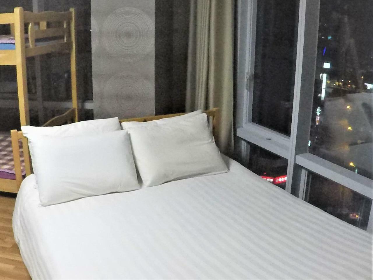 Popcorn Hostel