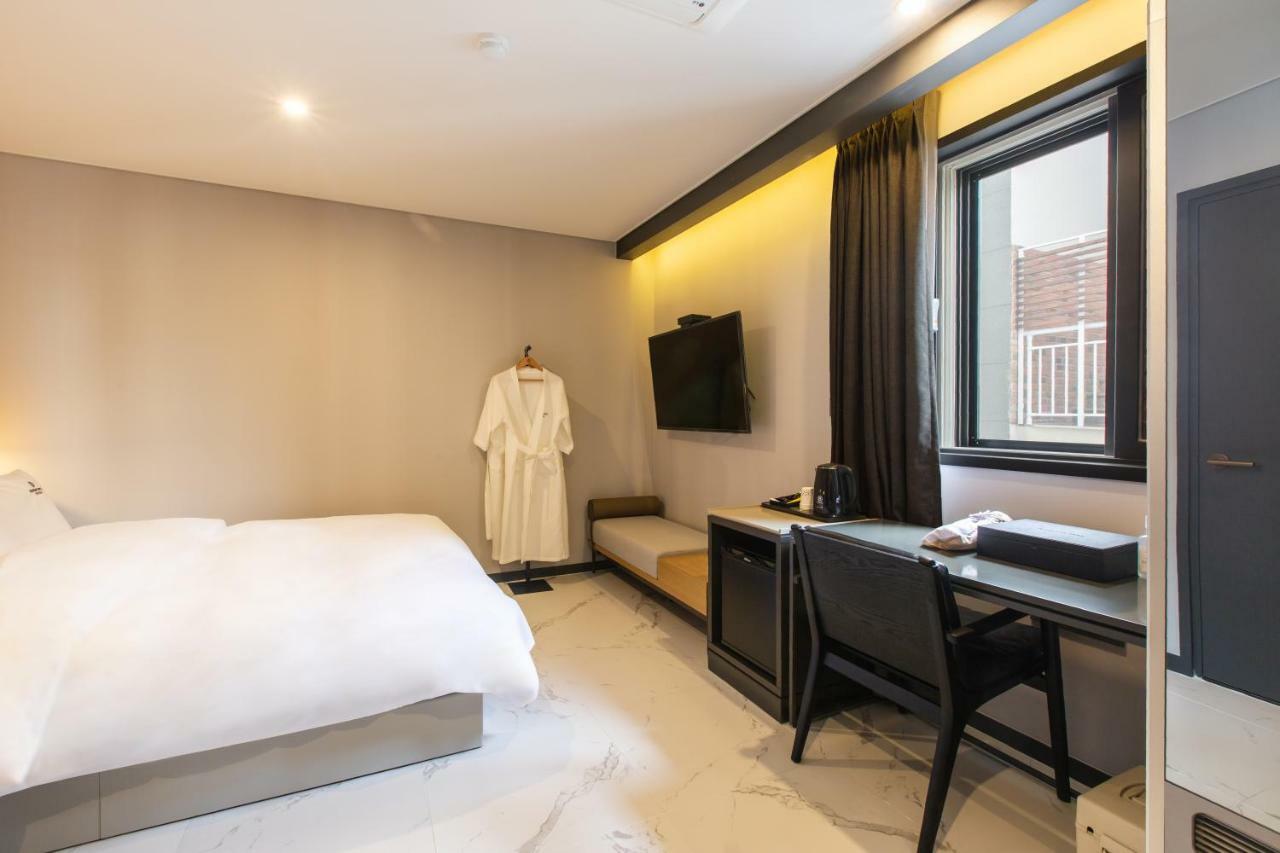 Brown Dot Gijang Yeonhwari Hotel
