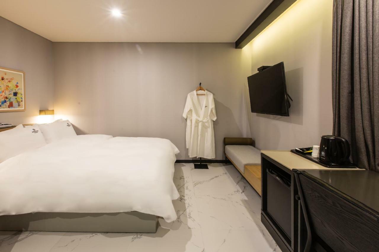 Brown Dot Gijang Yeonhwari Hotel *