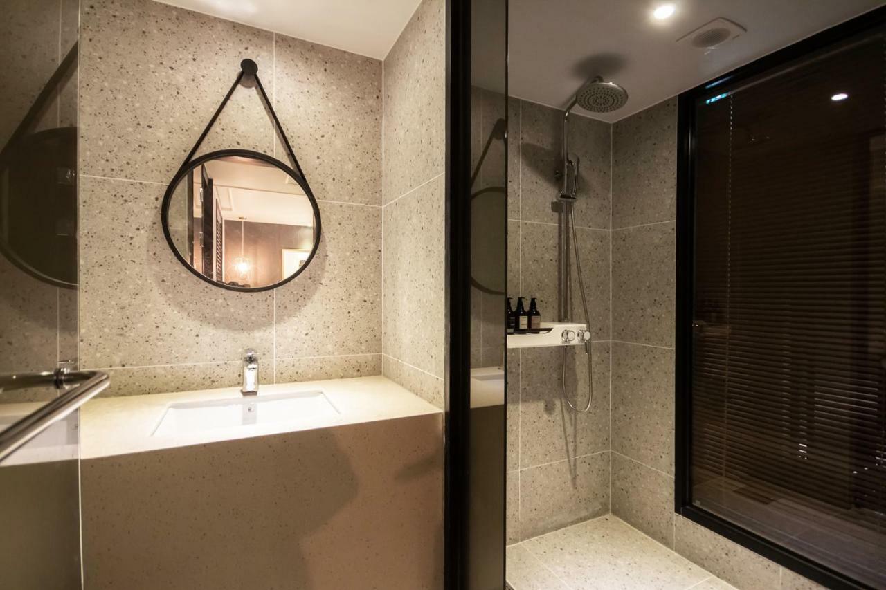 Browndot Centum