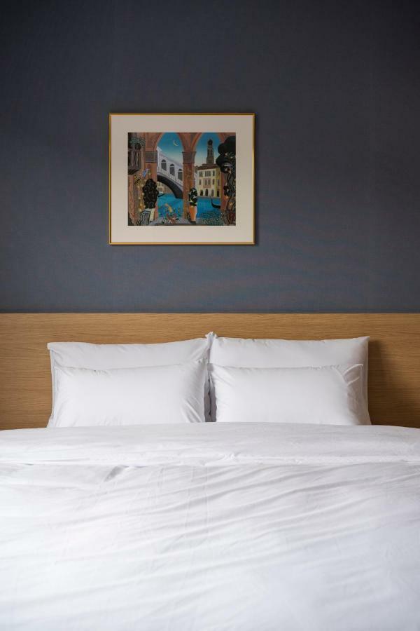 No. 25 Yongho Hotel Busan