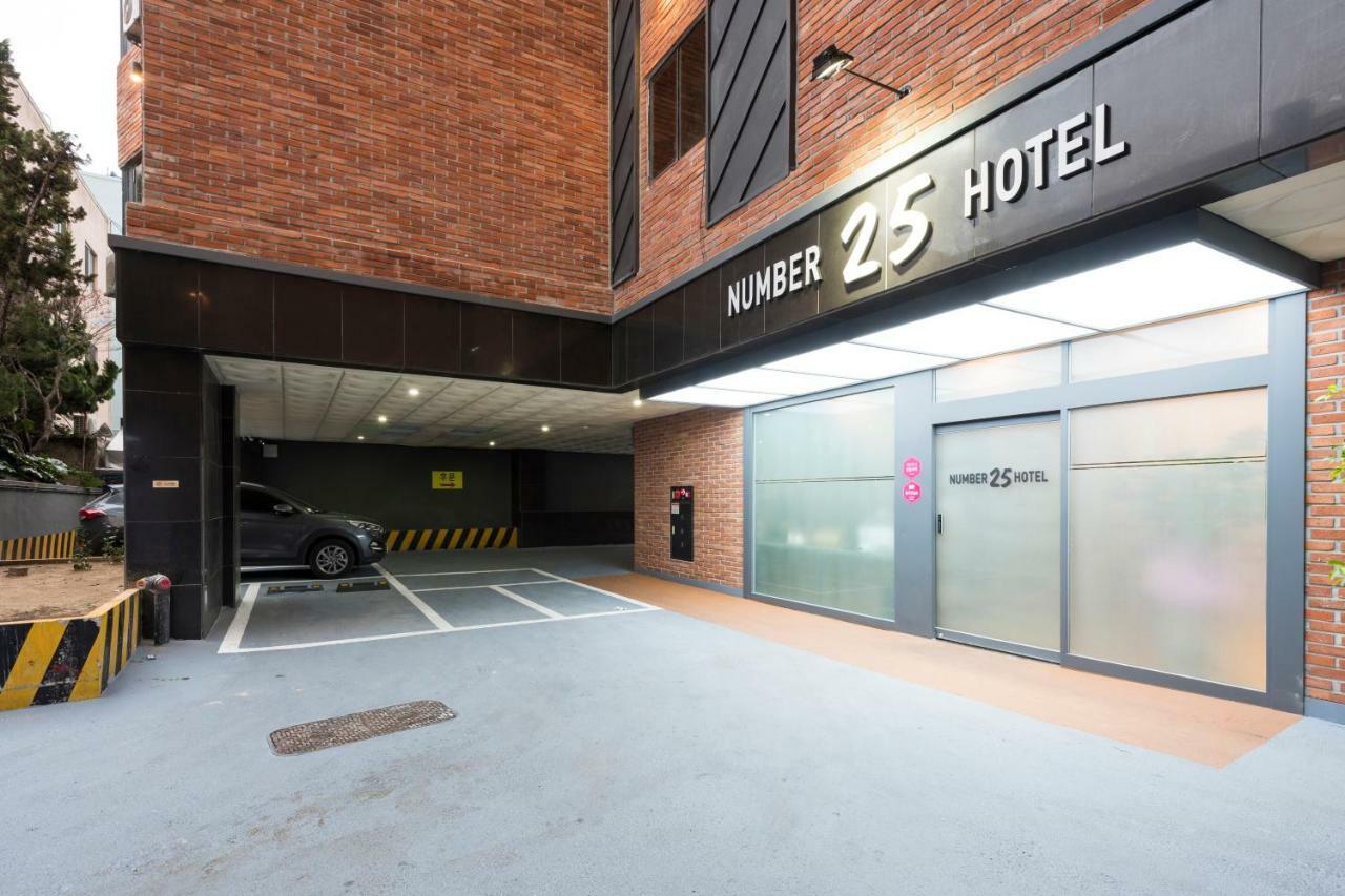 No. 25 Yongho Hotel 2*