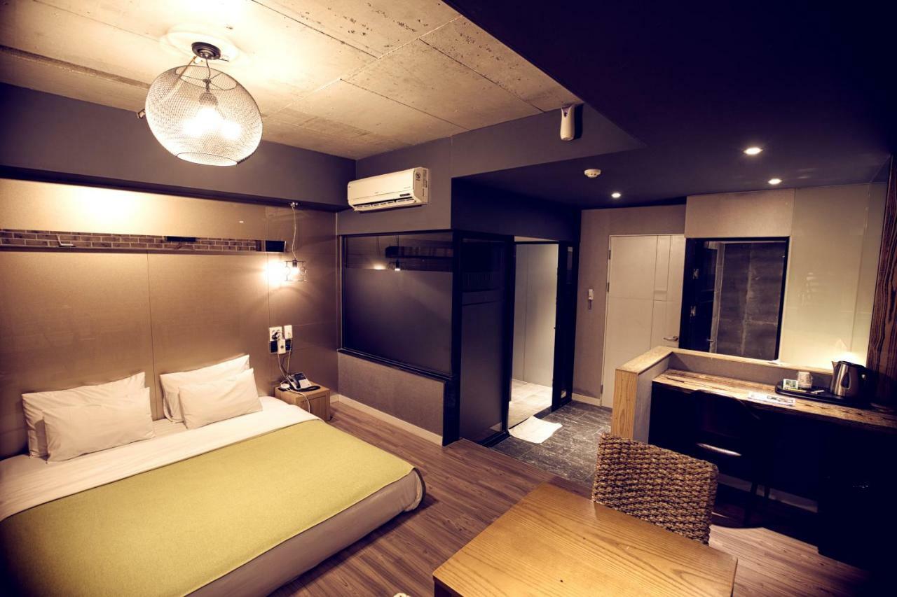 109 3* Busan