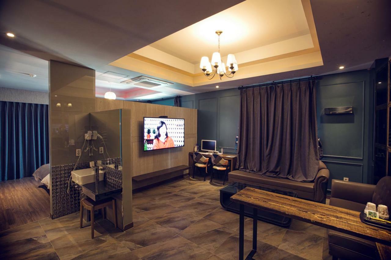 109 Hotel