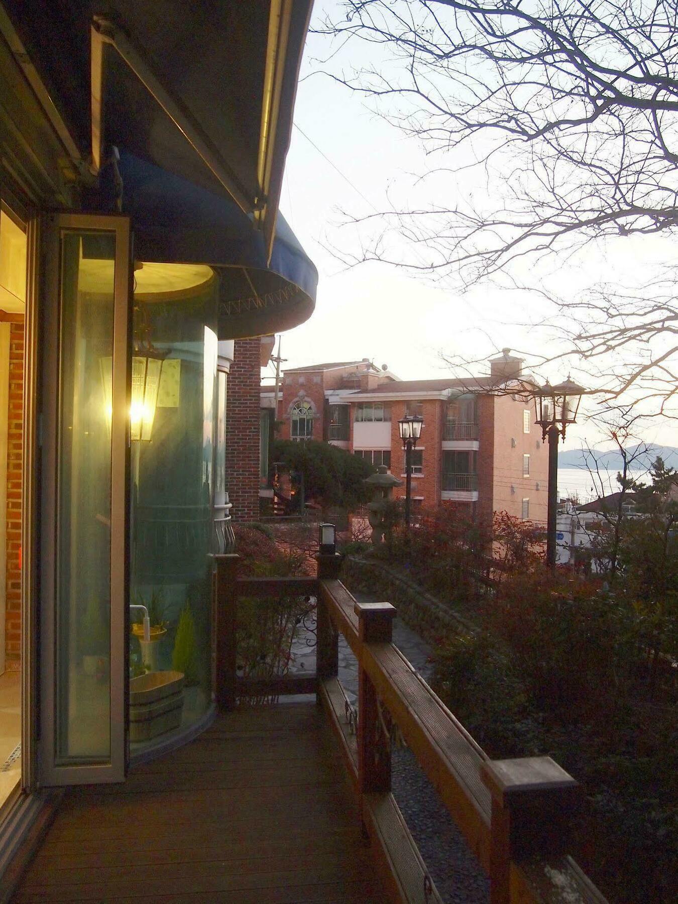 Secret Garden B Hotel *