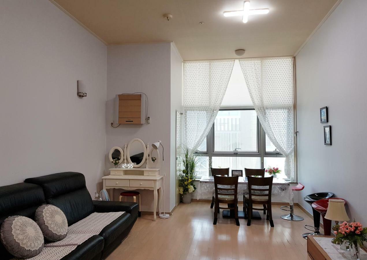 Lotte Apartment 1