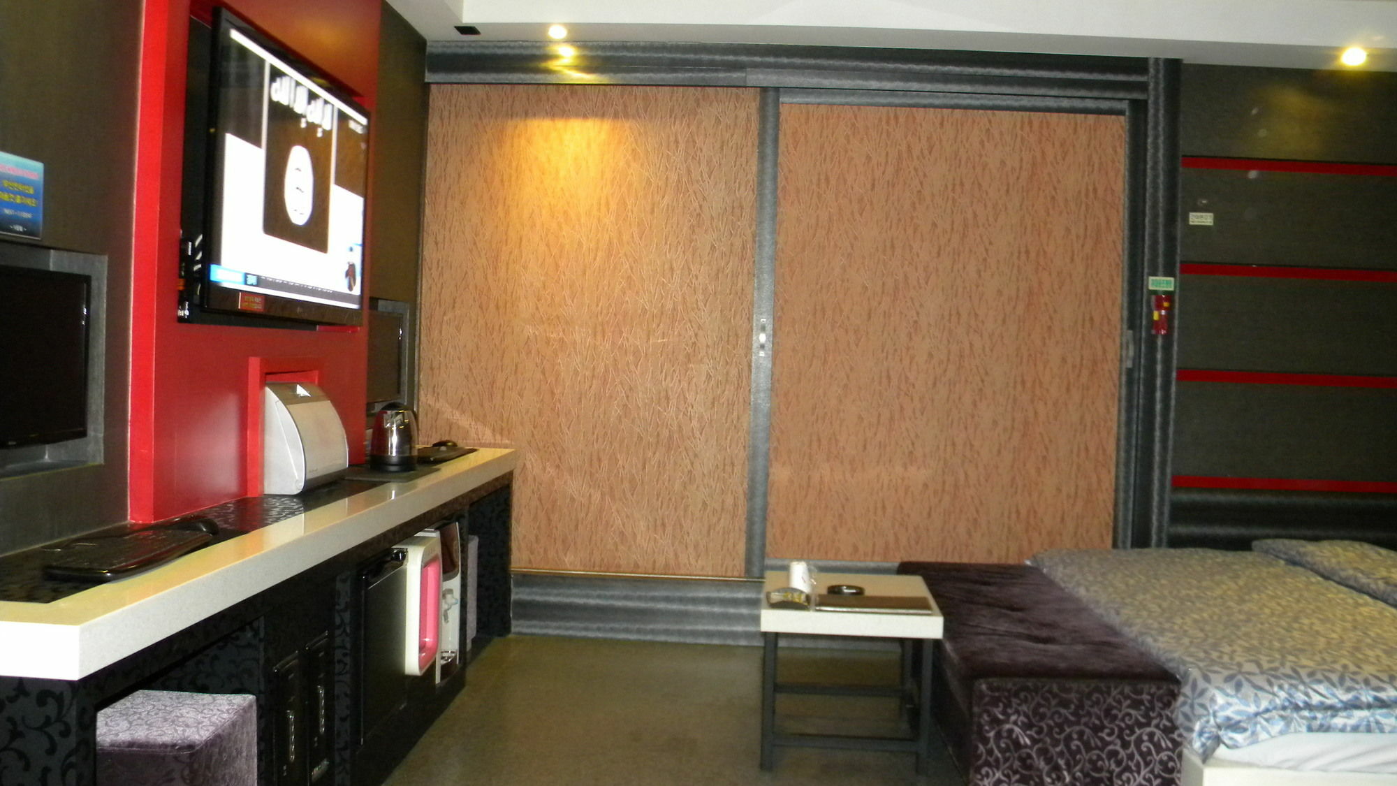 V Nampo Hotel