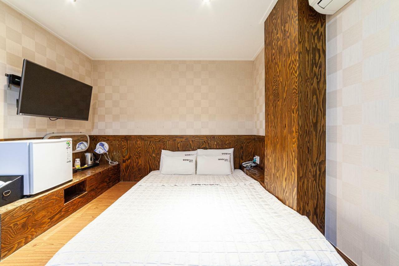 Hotel Station Popcorn 2*
