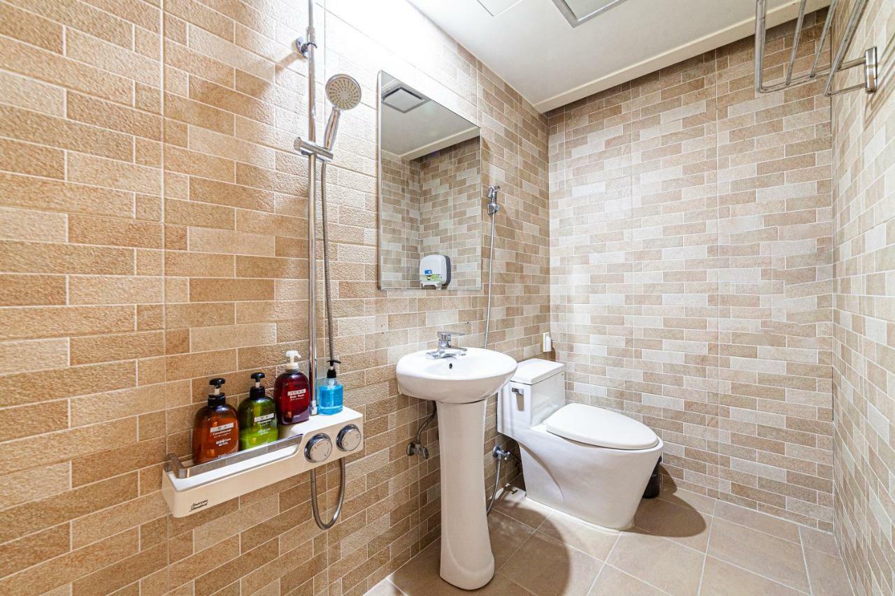 Hotel Station Popcorn 2*
