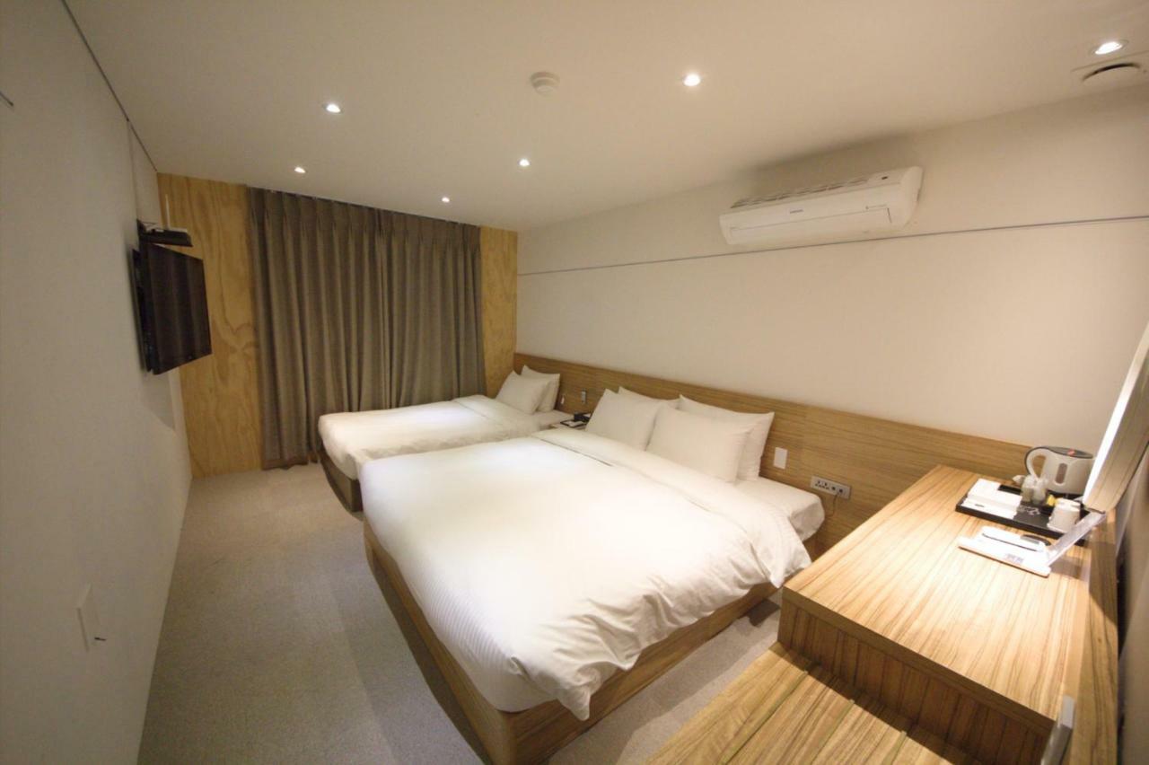 Motel Ark Blue