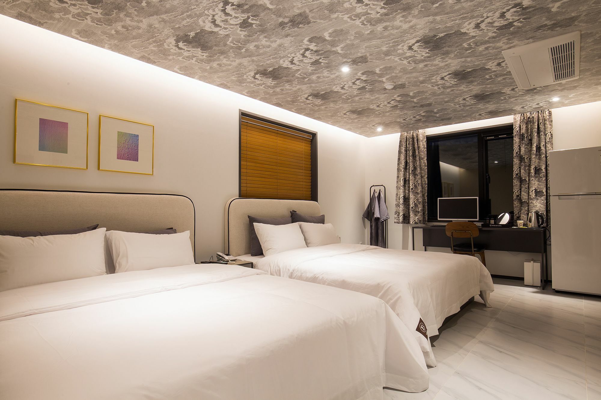 Hotel Brown-dot Choeup 2*