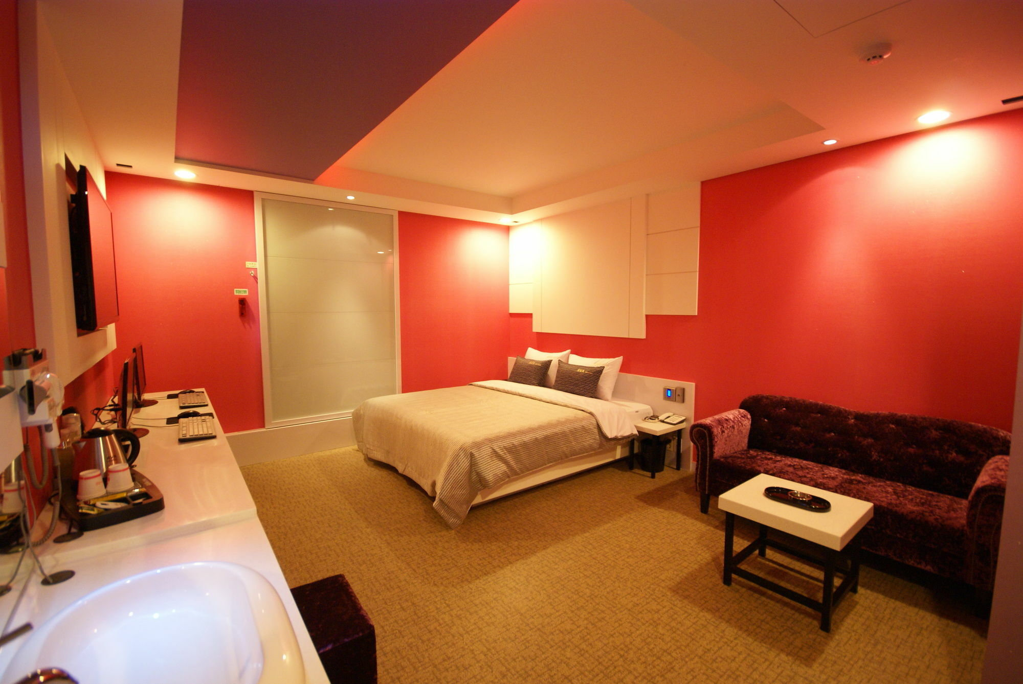 Hotel H Moment Songjeong