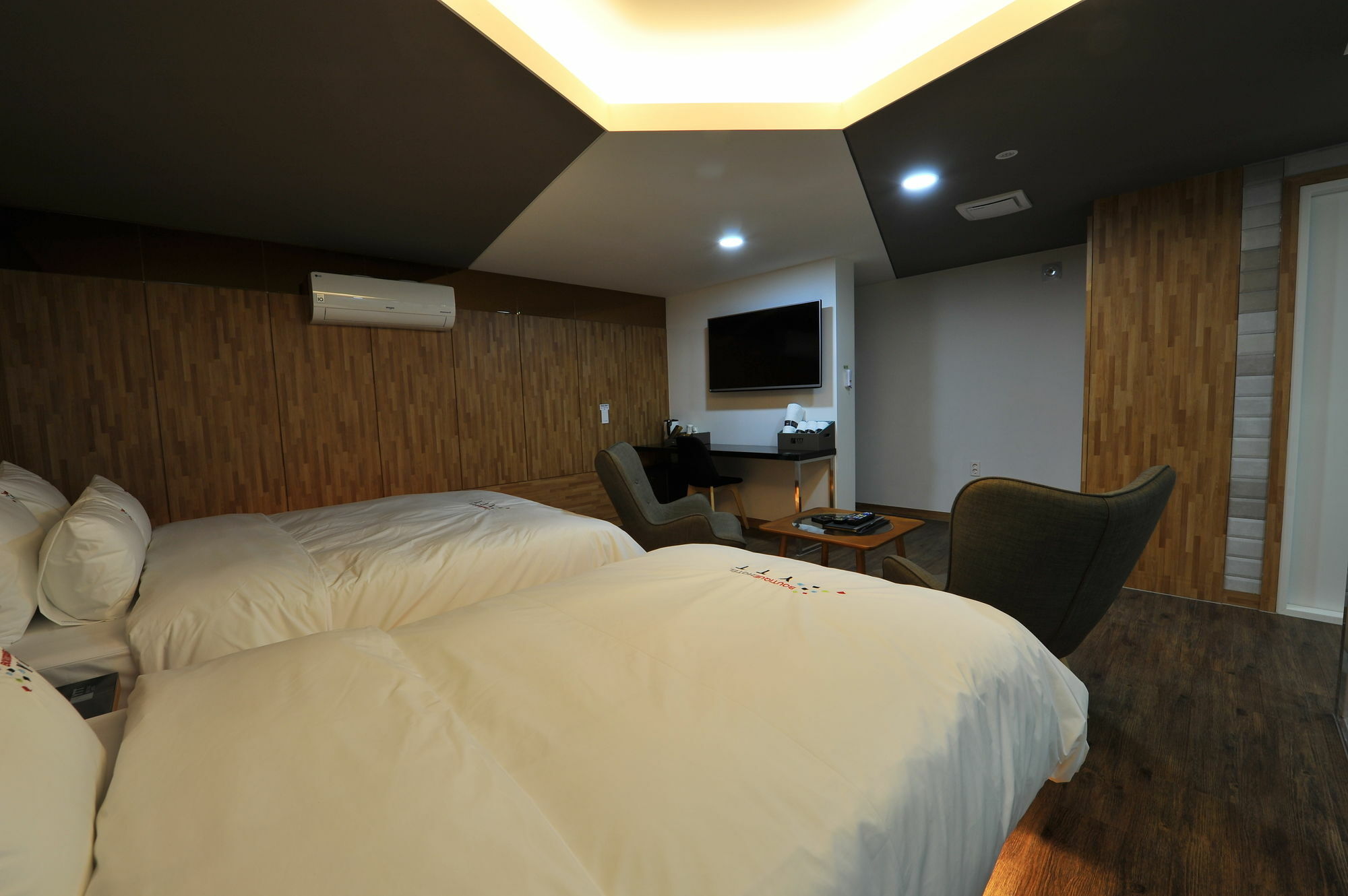 Ytt Nampo Khách sạn 3*