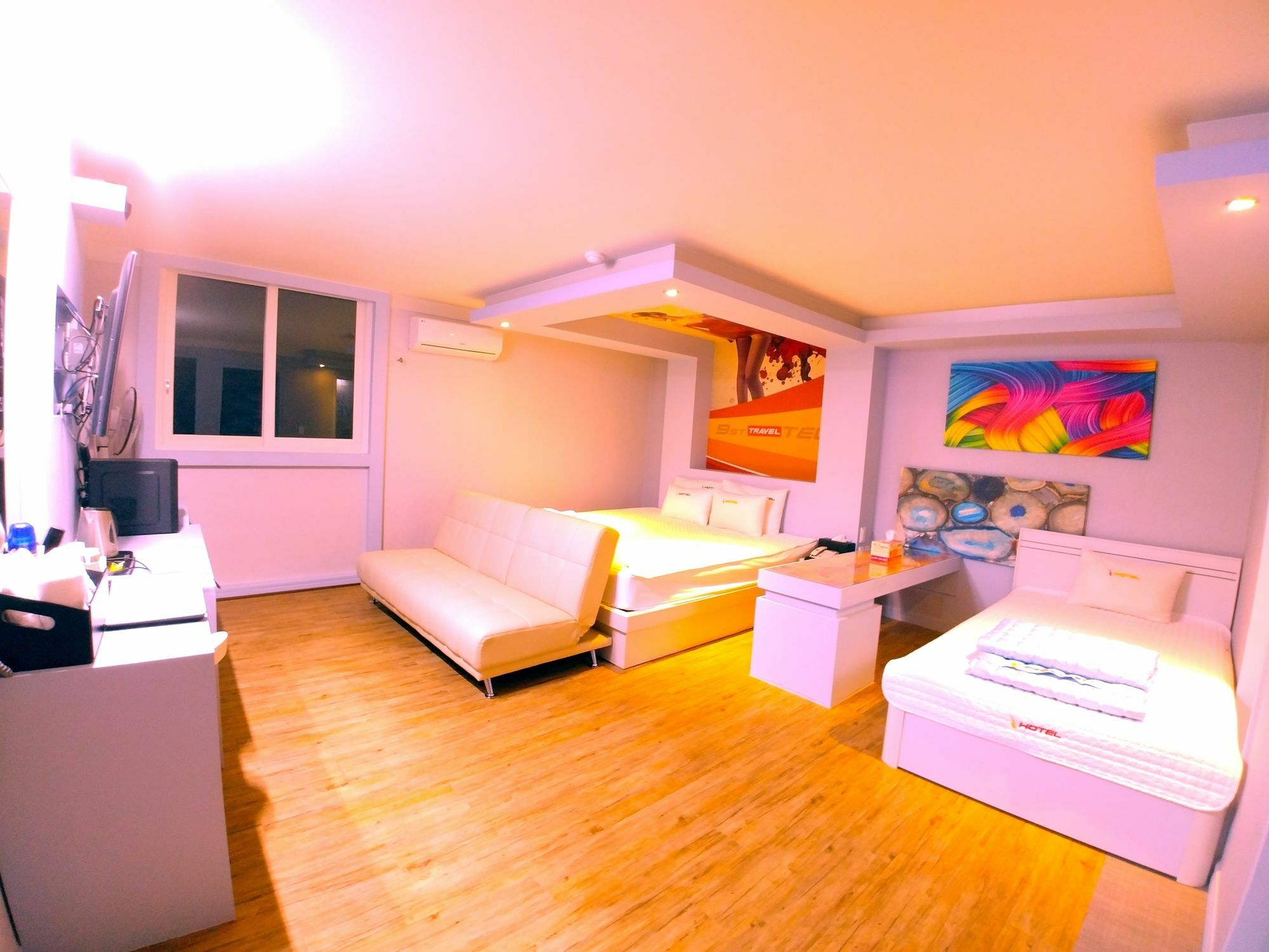 9st Traveltel Hotel 2*
