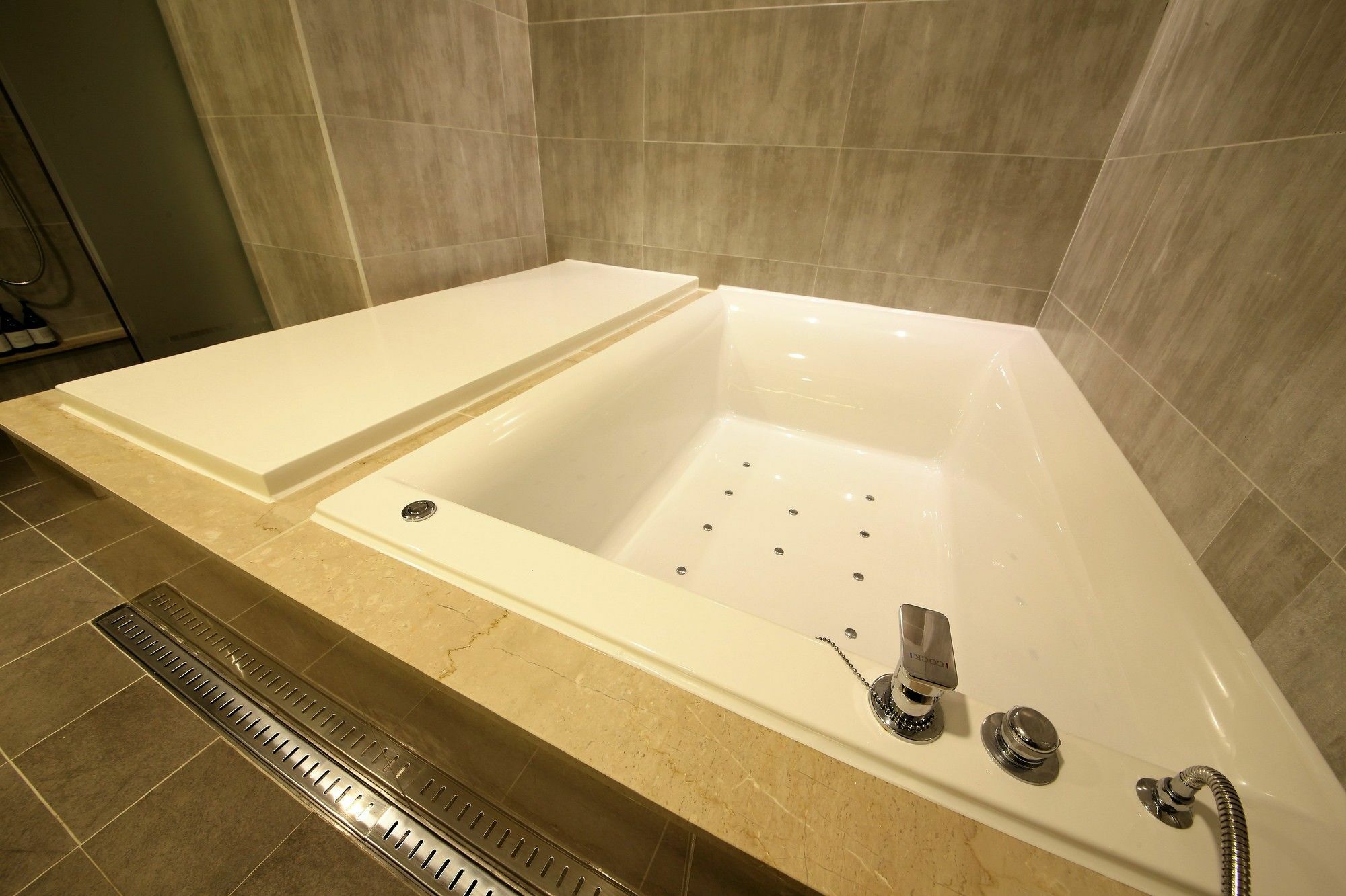 Hotel Premium Ava